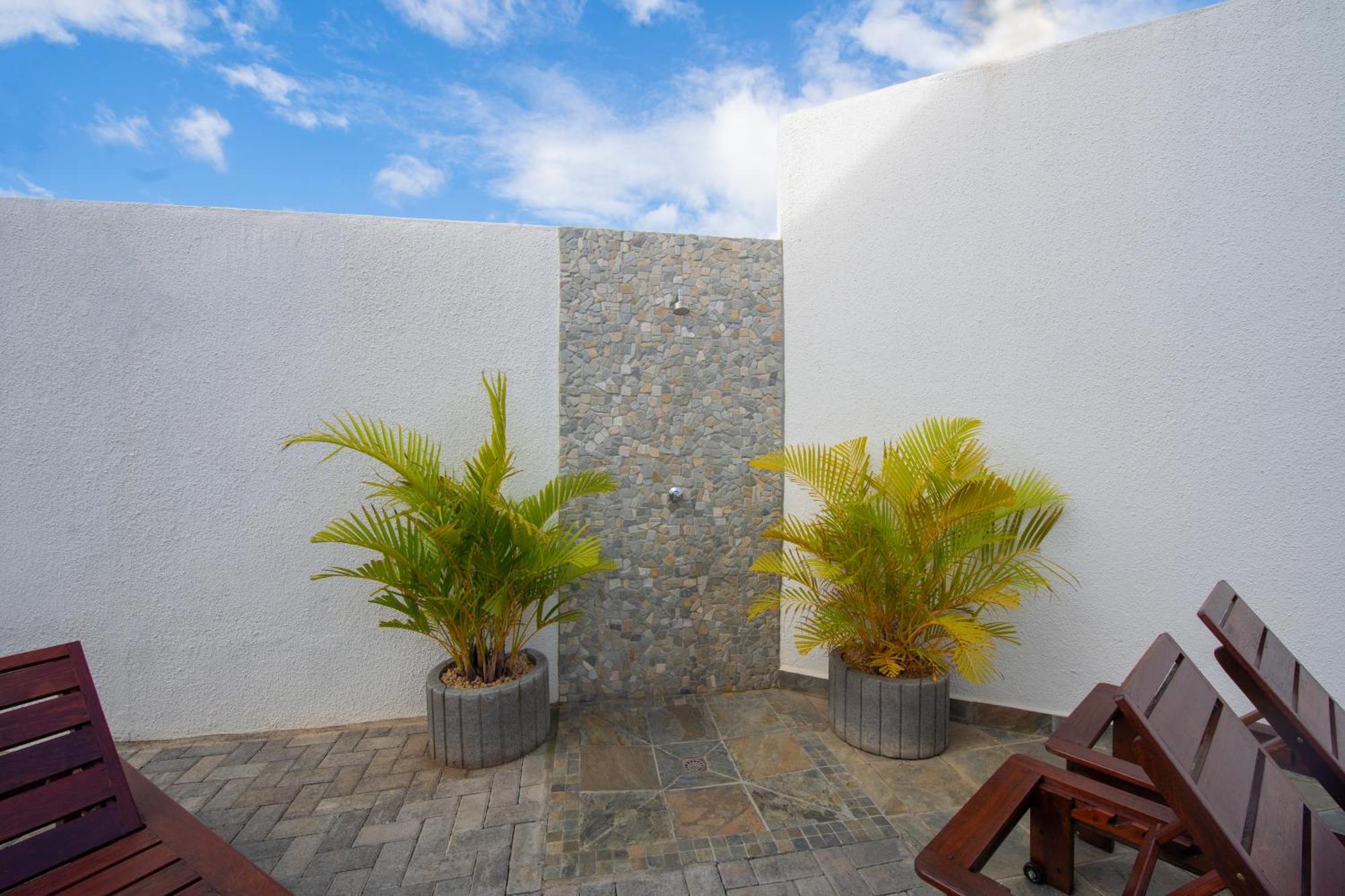 Golden Square Villa & Private Pool Flic-en-Flacq Buitenkant foto